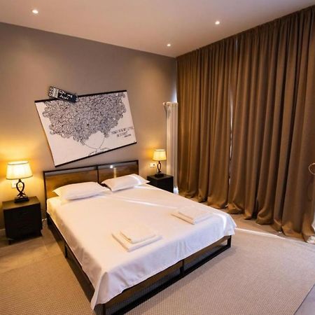 Casa Doner Rooms Craiova Exterior photo
